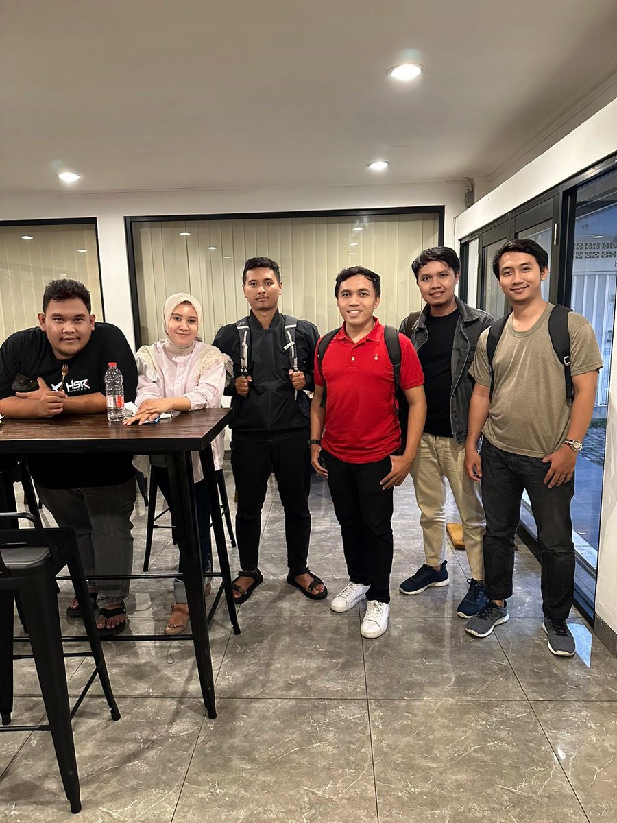 DwyBagusC's tweet photo. Sat, Aug 12th 2023, started from 10am and closed on 6pm, we conducted server drilling on behalf of PT KBI. We got stronger and grow bigger time to time. Thank KBI’s crew for the opportunity. 3 years and still counting, we proud and always ready to serve you. https://t.co/P2IldHdgdo