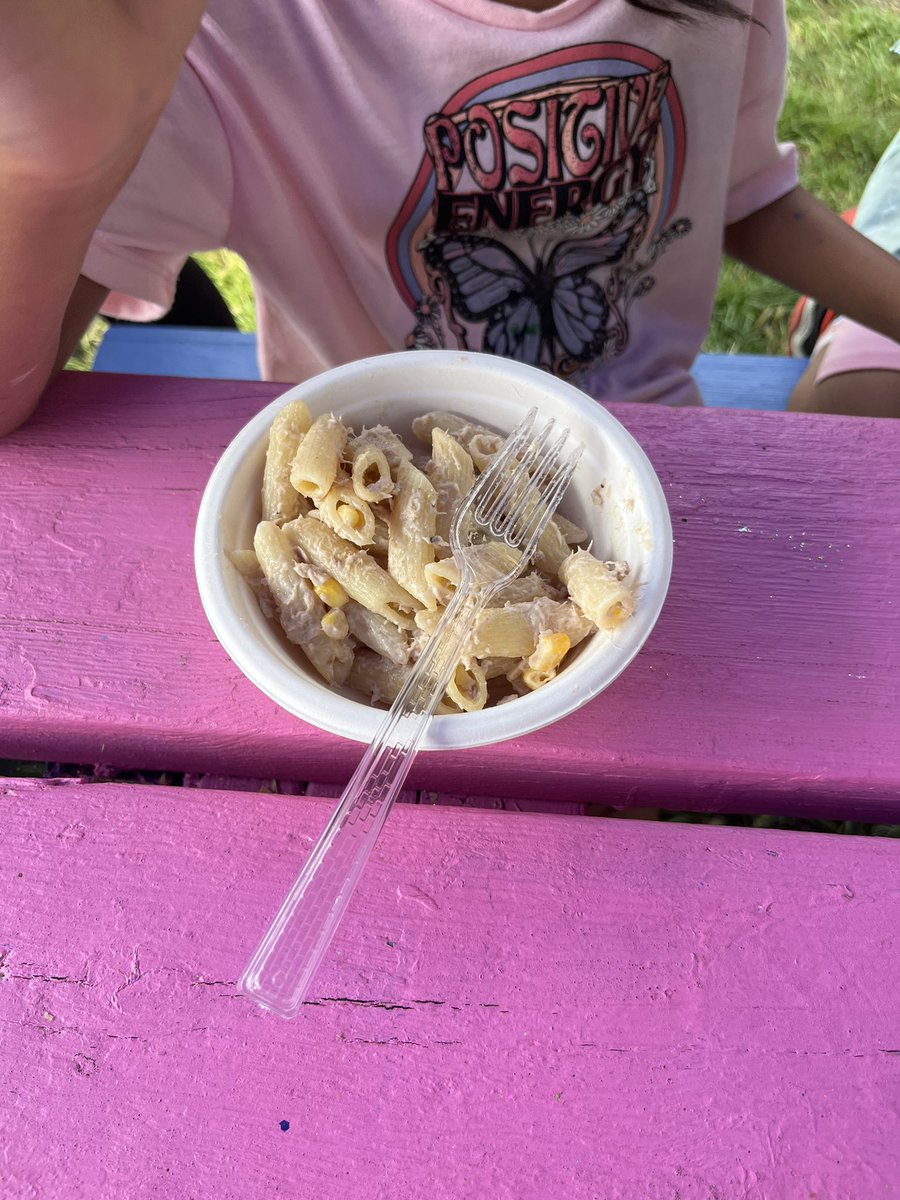 HomertonGroveAP's tweet photo. Tile art, a healthy tuna pasta for lunch and Homerton Groveโs very own nail salon ! ๐
๐ @hackneyplay #Hackneyhaf #HAF2023 https://t.co/oTTFnHjnBt
