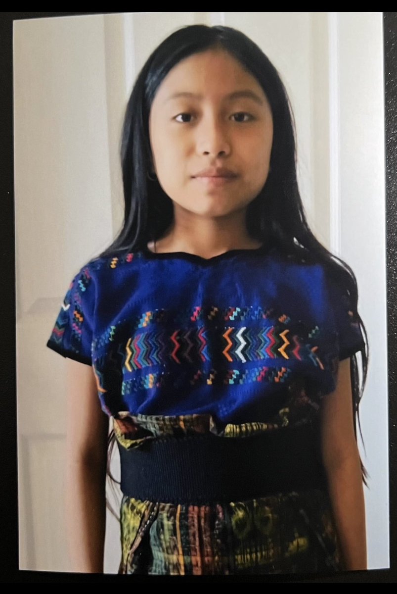 MayraABC13's tweet photo. Esta niña de solo 11 años fue estrangulada y abusada sexualmente. Desafortunadamente, su papá fue quien descubrió su cuerpo debajo de una cama. Esto pasó en #PasadenaTx

La familia es de Guatemala. En estos momentos la policía no tiene descripción de un sospechoso. https://t.co/Ckpend3IAI