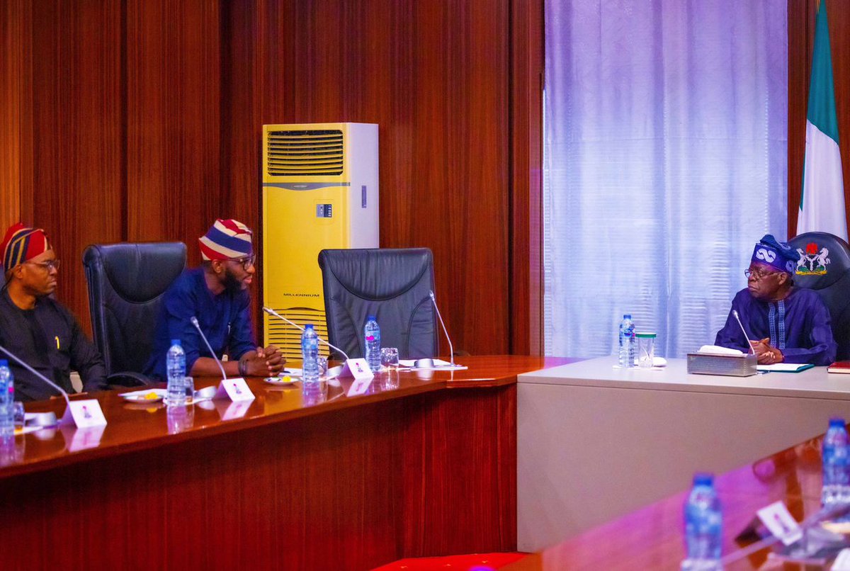 biyora1's tweet image. President Bola Ahmed Tinubu (GCFR) receives in Audience, officials of Google Sub-Saharan Africa led by Mr Olumide Balogun, Director of Google, West Africa at the State House, Abuja.

#VillaToday