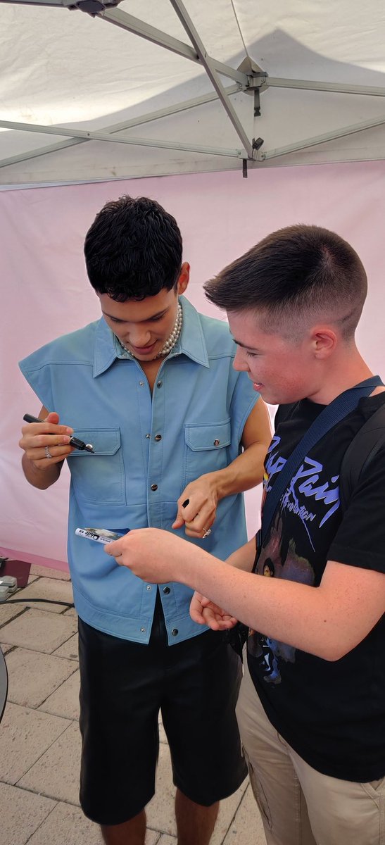 OMRisareligion's tweet image. I can die in peace now 😌
The best vacation of my life 🥰💜#rixfm @OmarRudberg #yrtwt