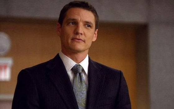 fernandomerino's tweet photo. #TheMentalist es una de mis series favoritas y ahora que le están dando otra pasada en #TNTSeries vengo a caer en cuenta que el papirriqui de moda Pedro Pascal aparece en la última temporada como un interés amoroso para Teresa Lisbon (mi super crush Robin Tunney). https://t.co/87lVv5FH9X