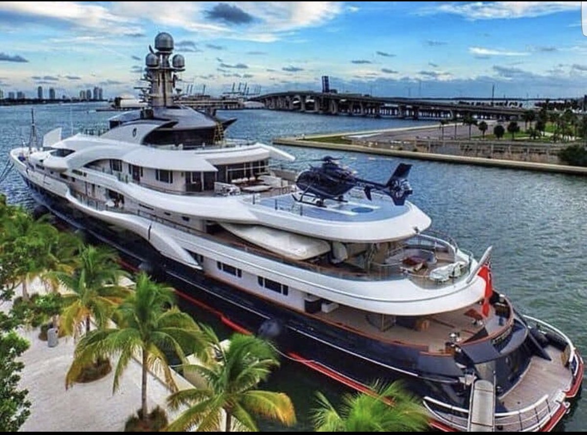 BillionMagazine's tweet photo. Don't tell people your plans. Show them your results. https://t.co/CBIJFwFZwb