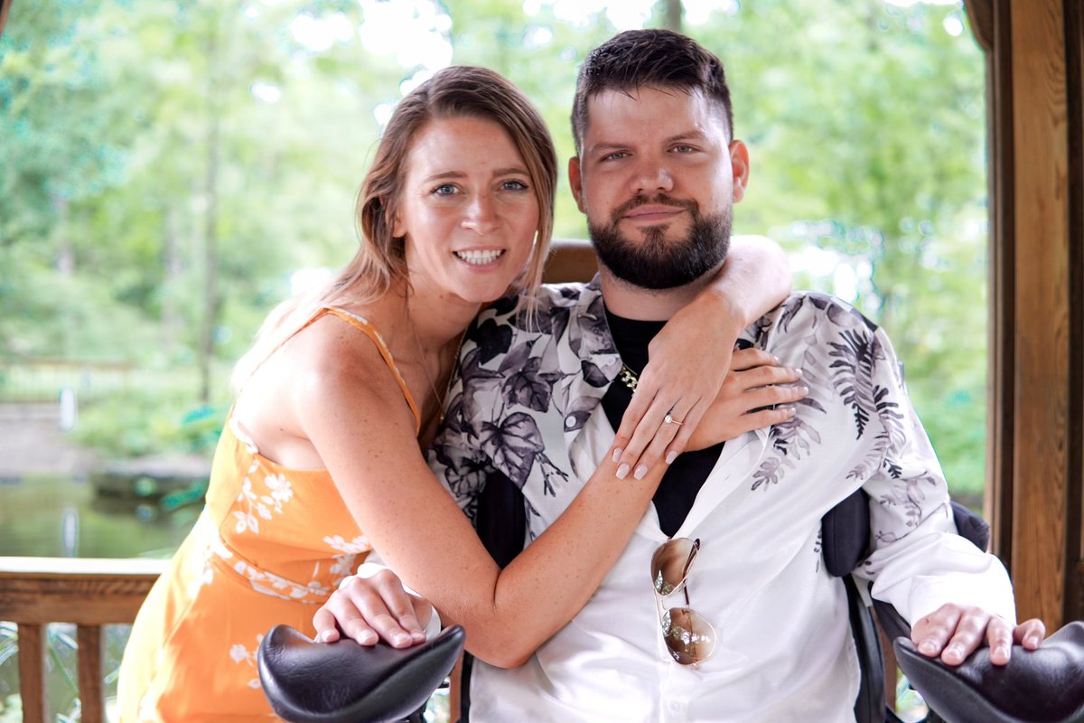 Rockynohands tweet media