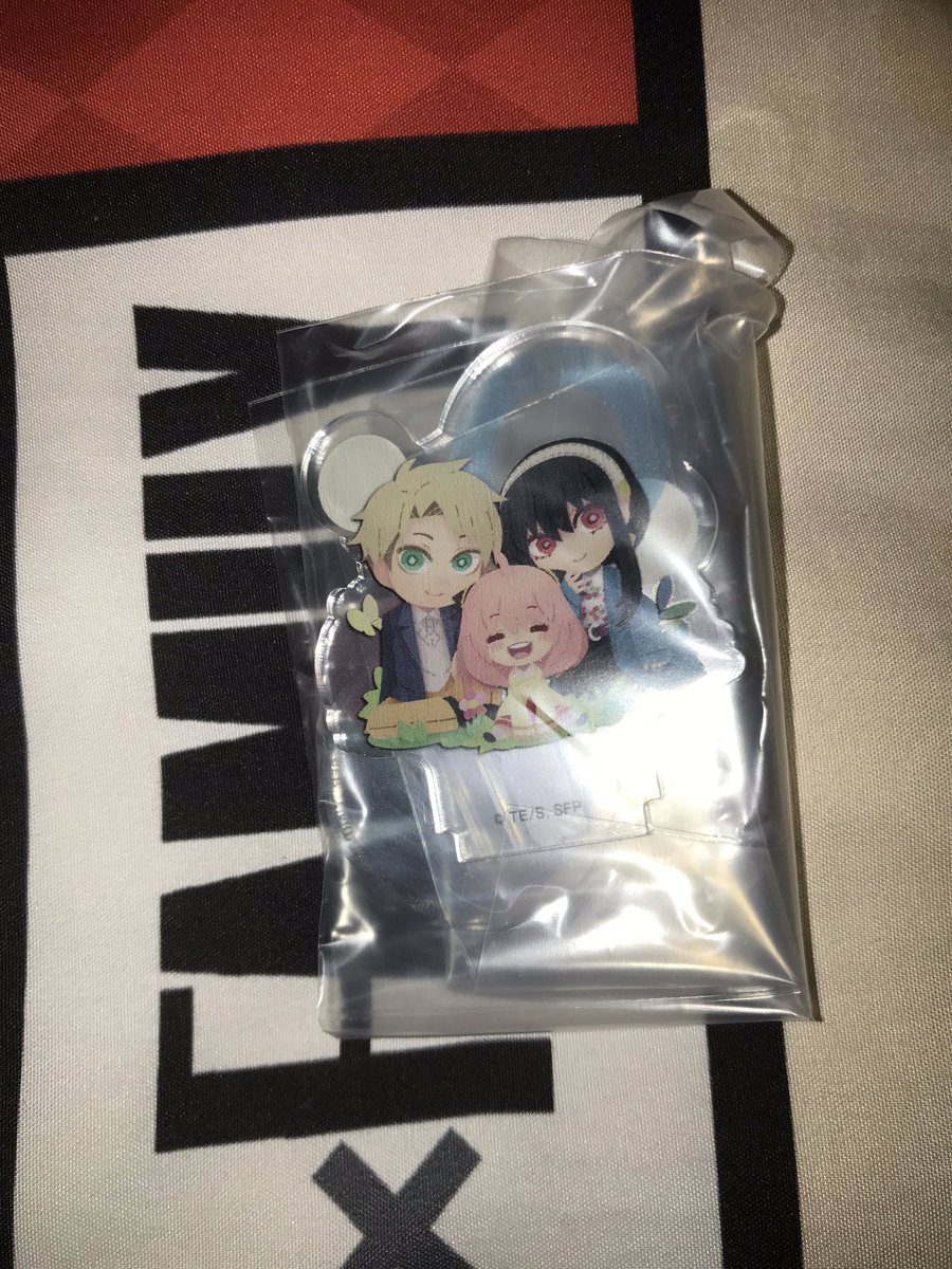 【交換】
SPY×FAMILY ガチャガチャ アクリルスタンド

(譲)フォージャー家

(求)
ペパクラ：ヨルフォージャー

郵送交換希望