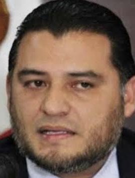 DavidVargasA18's tweet photo. El Fiscal Luis Joaquín Méndez y Enrique Alfaro, son los responsables de la inseguridad en Jalisco.

Lo sucedido en Lagos de Moreno con la desaparición de los jóvenes, es parte de la violencia del CJNG.

El crímen organizado es aliado del gobierno de Jalisco. 
RT👇 https://t.co/e9c29XoRsq