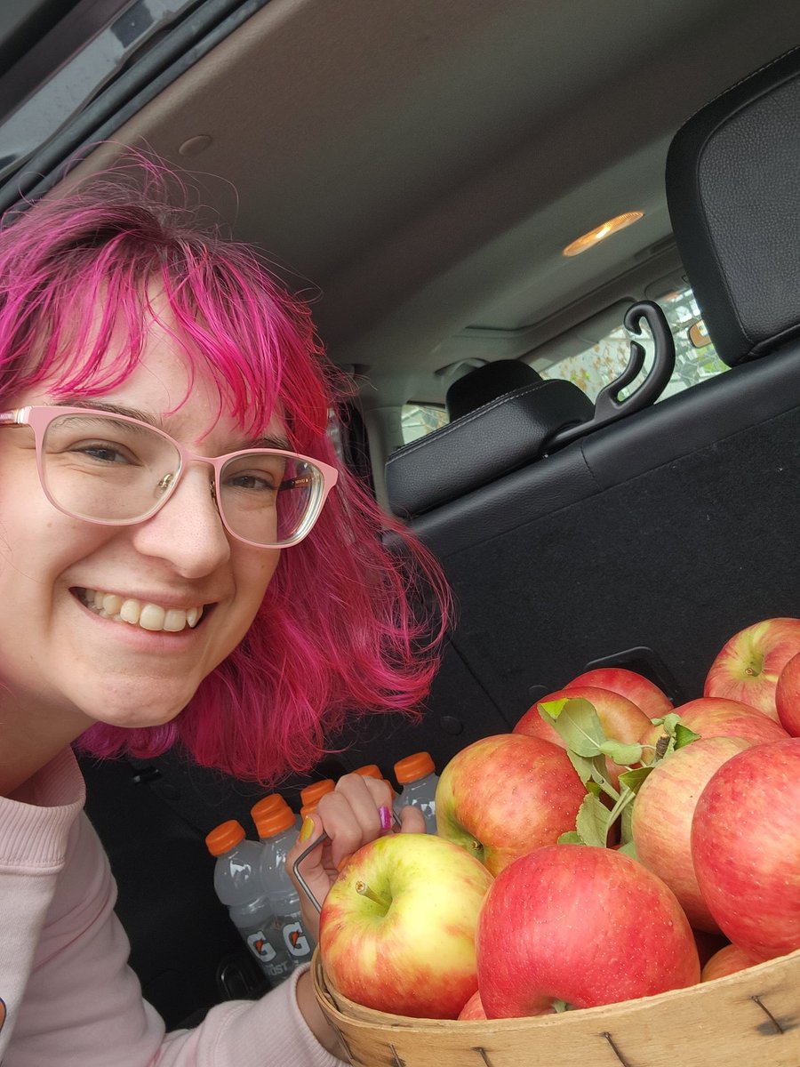 First apples of my PhD research!!!! 💞🍎