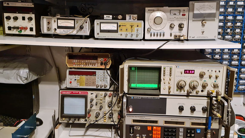 IEEE_EMCS's tweet photo. #EMCinRealLife ๐งโ๐ซโ๏ธ๐
In his companion to last month's piece, Tom Braxton (@EliteTest) dives deeper into his EMC engr'g origin story + sums up the importance of the work & our Symposium!
Find it + latest IEEE EMC Mag in our bio๐.
๐ทORCASat, BARC, @Airside_Aero, Global News https://t.co/4OlUDNygD1