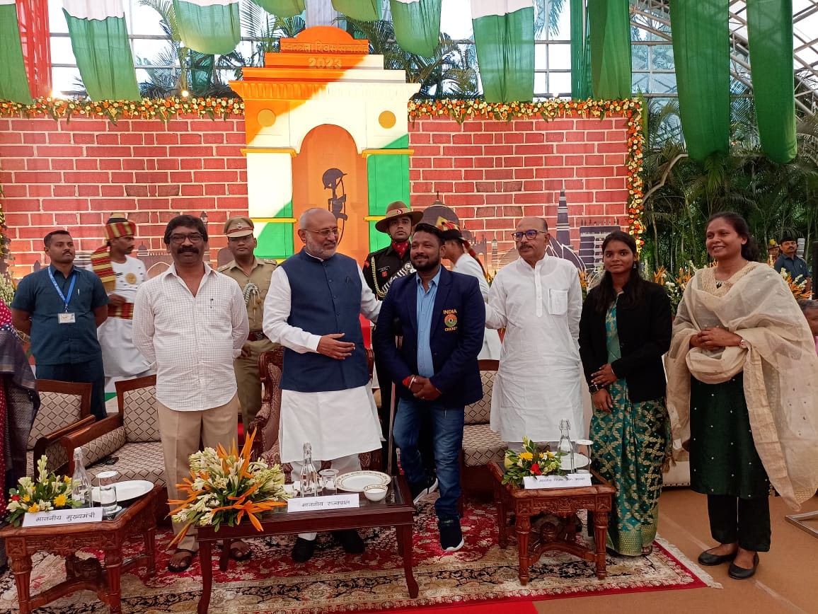 Proud moment for DCCBI ✨💯
#President of Divyang Cricket Control Board of India, honoured at #Rajbhavan by Honorable Governor Shri C.P. Radhakrishnan and the Chief Minister Shri <a href="/HemantSorenJMM/">Hemant Soren</a> of #Jharkhand.

#DCCBI #wheelchaircricket #divyangcricket #DisabilityCricket