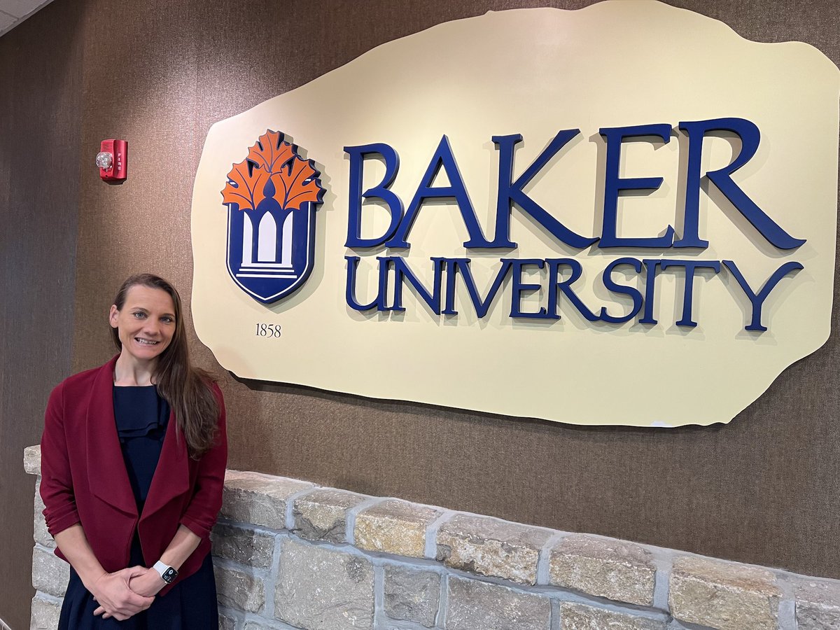 Amanda Adams Brazill has successfully defended her dissertation. Congratulations, Amanda!