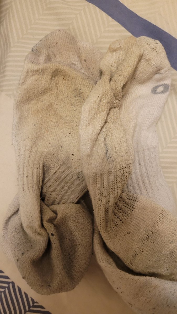 CartonJulie3's tweet photo. @Tastysox A bit doubtful?

Here is how my socks looked after 1 month for a friend ^^ https://t.co/vFpIGVdIak