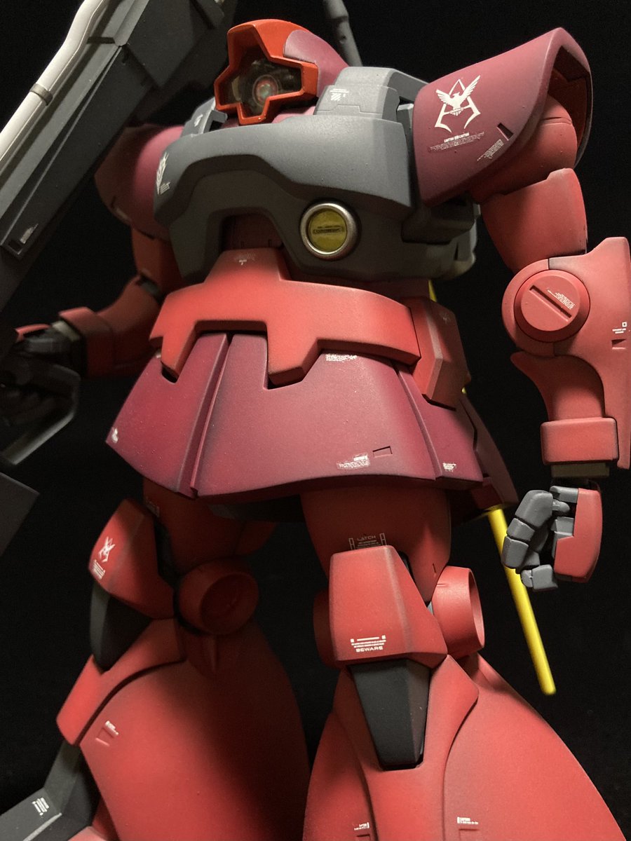 masami_coffee's tweet photo. リックドム、完成。
シャア専用にしてみました。

#gundam
#ガンダム
#gunpla
#ガンプラ
#MG
#rickdom 
#リックドム https://t.co/kKH0A5bfGl