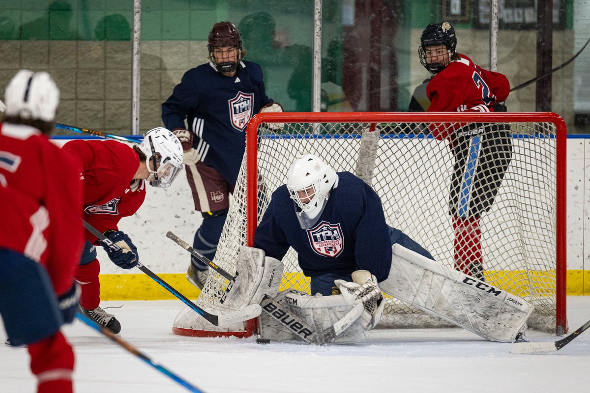 “Unless someone makes a strong case to convince me otherwise, he is very much in consideration to be the top forward in high school hockey this year.”

peteyspicks.com/18u-16u-15o-st…