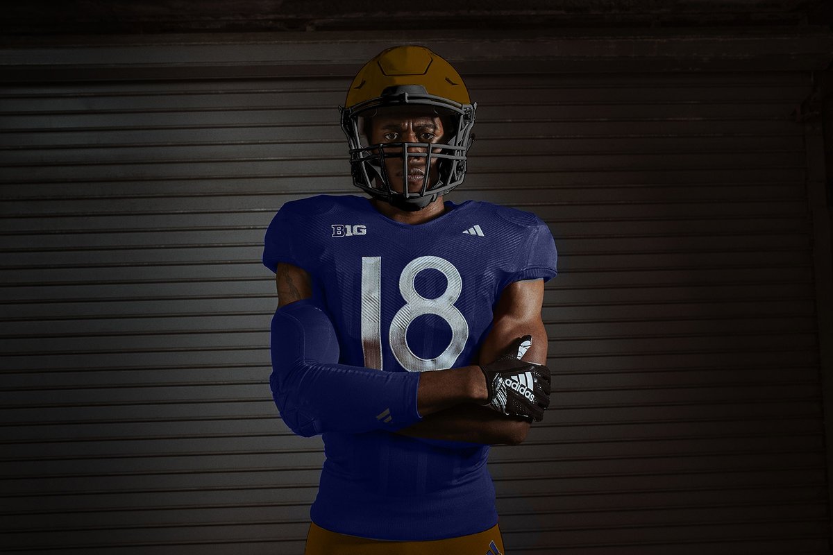 GBRCollector's tweet image. I will die on the hill that these are the alternate jerseys Nebraska should have gotten this year.  A fully committed, true throwback, styled like the '18 alternates.  No helmet decals, just straight leather brown color.  Also true brown pants, not the gold/greens. @FeitCanWrite