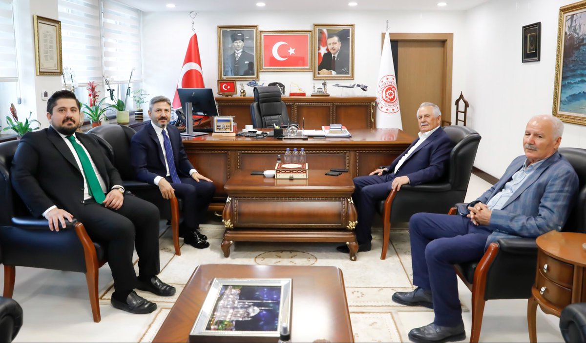 Ordu milletvekilimiz Sn. Mustafa Hamarat ve 
21. Dönem Bingöl milletvekilimiz, Anadolu Dayanışma Ve Kalkınma Vakfı Başkanı Sn. Hüsamettin Korkutata ve beraberlerindeki heyeti <a href="/csgbakanligi/">T.C. Çalışma ve Sosyal Güvenlik Bakanlığı</a> ‘nda ağırladık. 

Değerli misafirlerimize nazik ziyaretleri için teşekkür ederim.