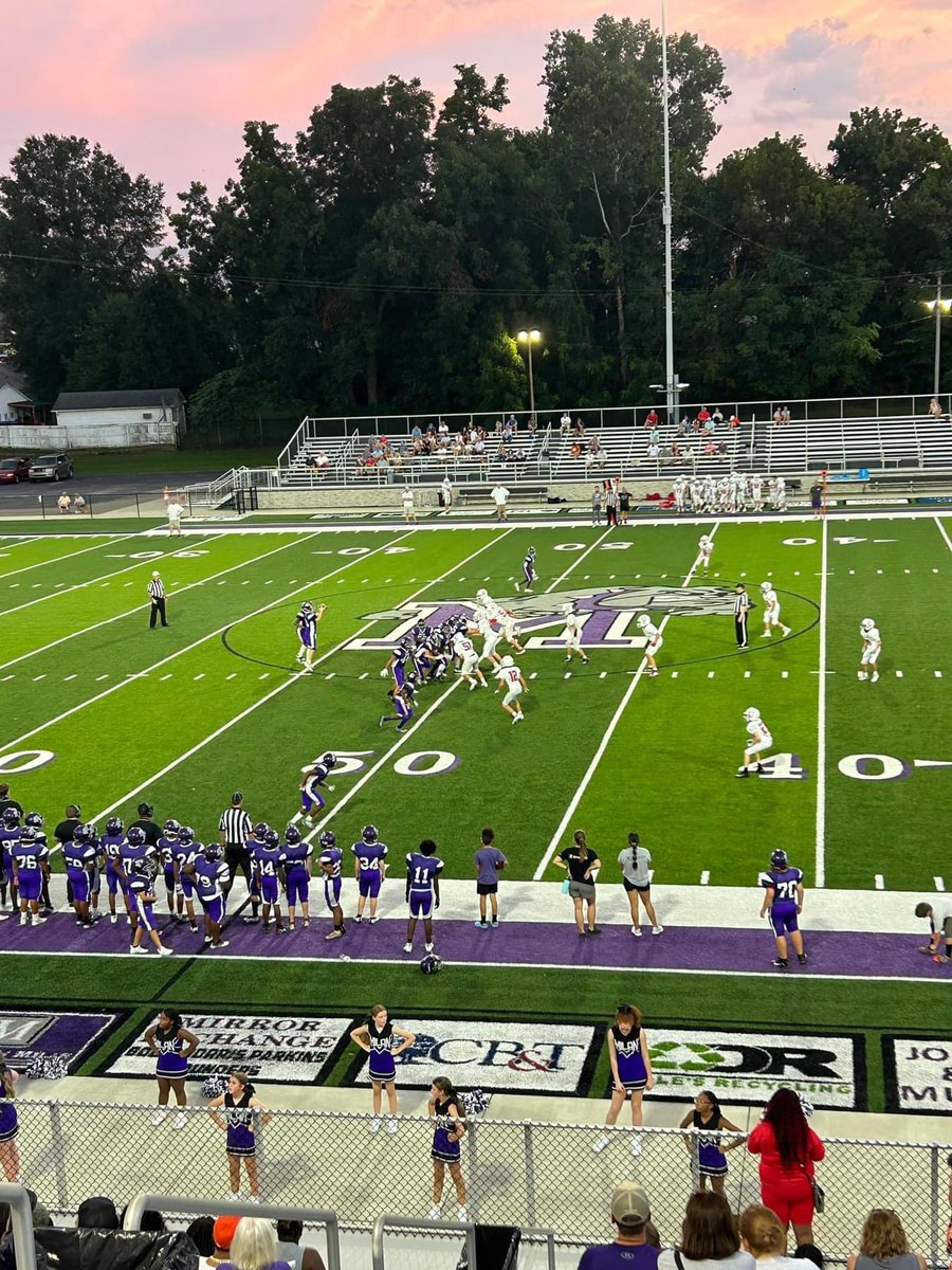 Congratulations to the MMS Football team on their win over USJ! Way to go, gentlemen! 🏉🐾💜