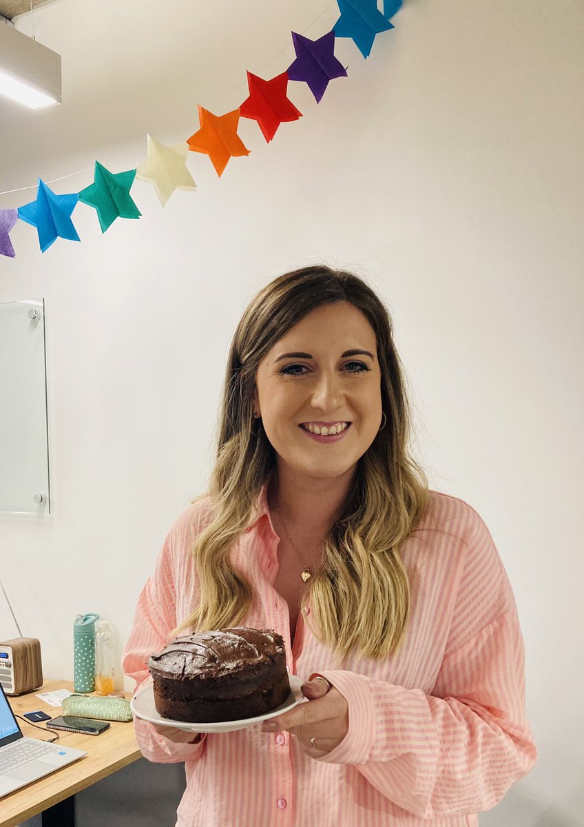 Congrats and happy one year workaversary to Kerrie who’s also been promoted to Senior Account Manager! 🙌🏻🙌🏻 Kerrie is a true worker bee with loads of energy and a personality to match! Time for cake to celebrate 🍰