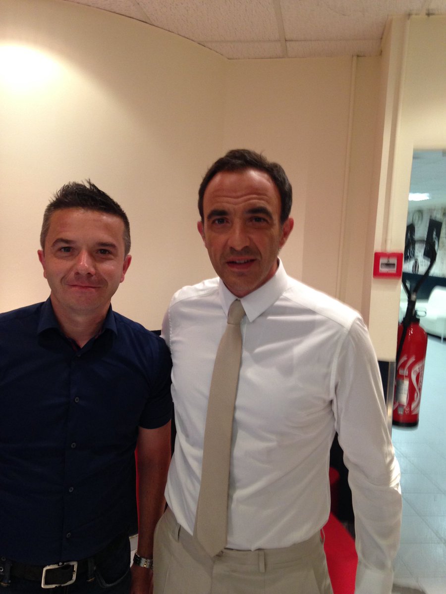 billbezac tweet media