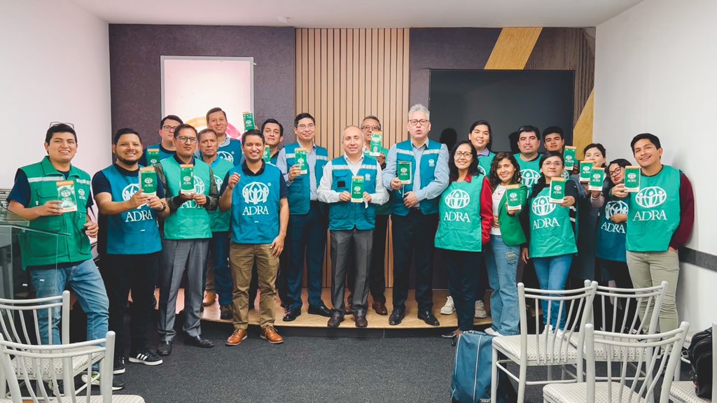 adventistasAPC's tweet photo. 🔴 #Auxiliatón 🫂💚✨| A tan solo 03 días de la AUXILIATÓN de @adraperu 🇵🇪, en la Asociación Peruana Central ya estamos listos para ser parte de la Colecta Auxilio para Desastres 🙏. ¡Súmate tú también! 💪

@heberbendezu @AdventistasUPS @Pr_RonaldAquije @FreddyRoblesL https://t.co/m9QLELwaKs