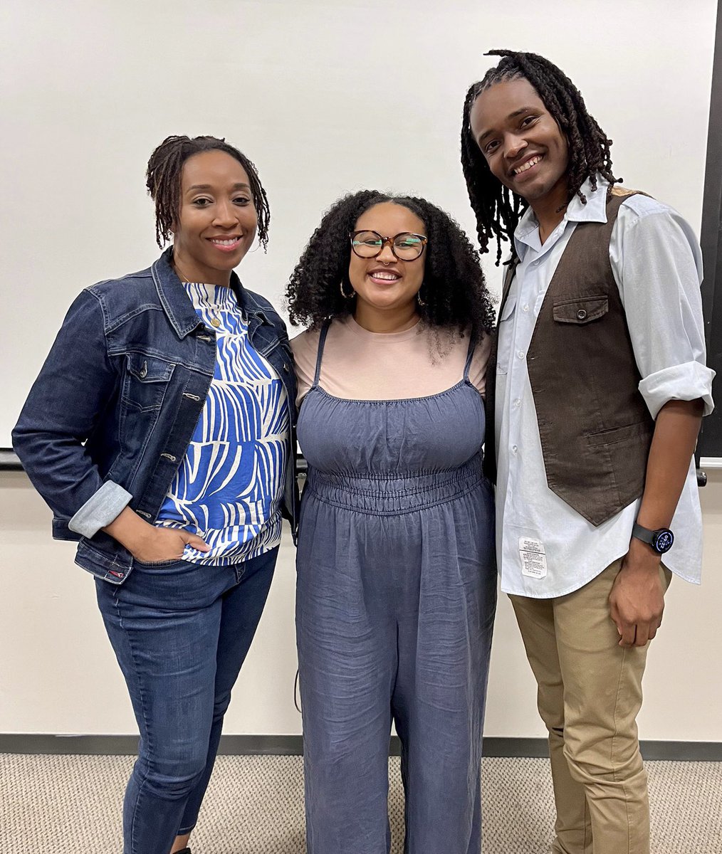 The YBMen Project (@ybmenproject) on Twitter photo Our hearts are full! Hosting a week-long training in Toronto to launch #RISEYBMenToronto is exactly what we needed to ‘round out the summer. Thank you <a href="/TheCRIBTweet/">TheCRIBTweet</a> for hosting us. Good things are ahead! ✊🏽 <a href="/UMSocialWork/">University of Michigan School of Social Work</a> <a href="/center_curtis/">The Curtis Center</a> @BrittanyR_Brown Our hearts are full! Hosting a week-long training in Toronto to launch #RISEYBMenToronto is exactly what we needed to ‘round out the summer. Thank you <a href="/TheCRIBTweet/">TheCRIBTweet</a> for hosting us. Good things are ahead! ✊🏽 <a href="/UMSocialWork/">University of Michigan School of Social Work</a> <a href="/center_curtis/">The Curtis Center</a> @BrittanyR_Brown