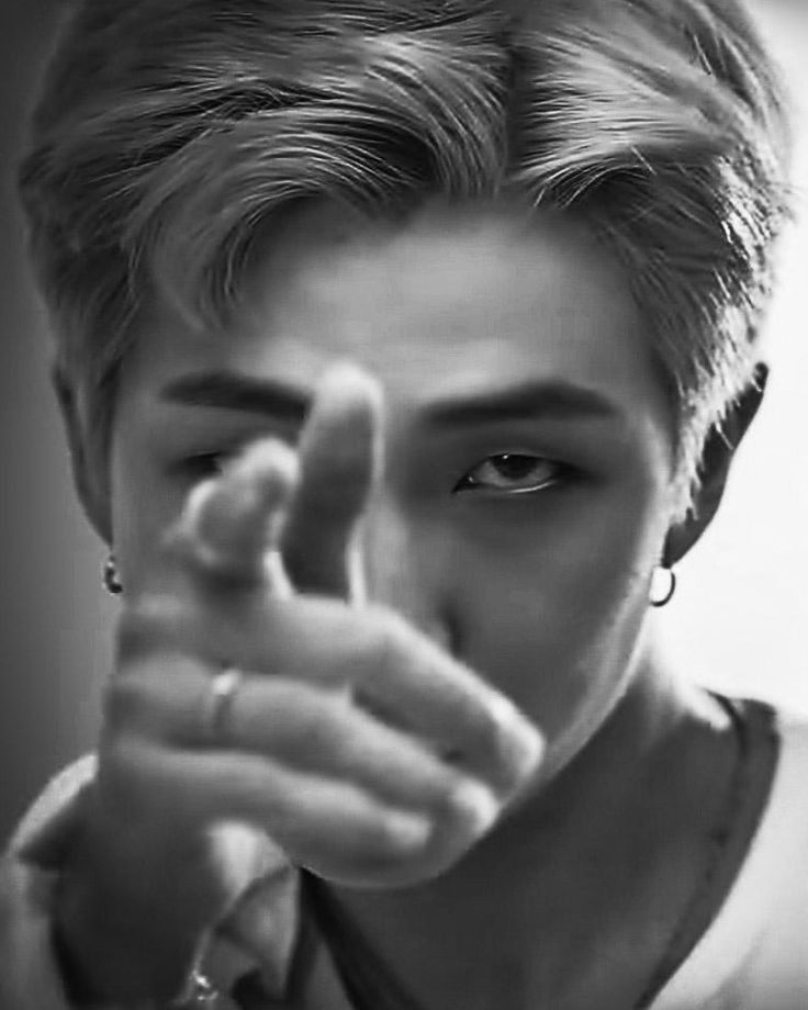 I_na_na_'s tweet photo. جدا جدا توییت کنید تاثیرش بیشتره 
توی سرچا بگردید حتما 
NAMJOON THE MOST BEAUTIFUL PERSON https://t.co/XBUoQT2mnW