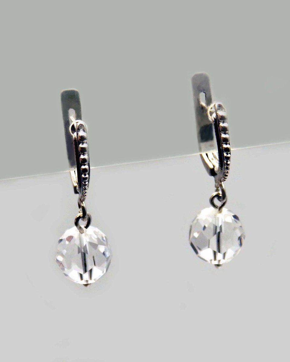 SoChicFinds's tweet photo. #FacetedQuartzEarrings #BallEarrings #SterlingSilverEarrings, #RockCrystalEarrings #VintageJewelry
Faceted Quartz Ball Earrings Sterling Silver, Rock Crystal Vintage Jewelry
https://t.co/6kHOxUYXbZ https://t.co/77mOuutTNA