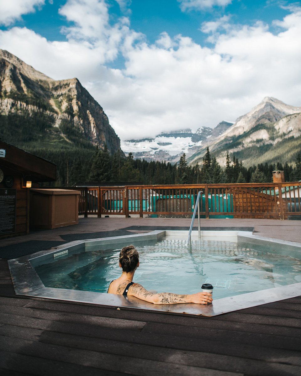 DeerLodge__LL's tweet photo. Discovering the wonders of the Rockies is an exhilarating adventure! 💛 Reward yourself with a soothing soak in our picturesque hot tub - the perfect way to unwind after an action-packed day.

👉 https://t.co/0ZTWnOc1sP

📸: @McritchiePhoto https://t.co/FRem5hOOkz