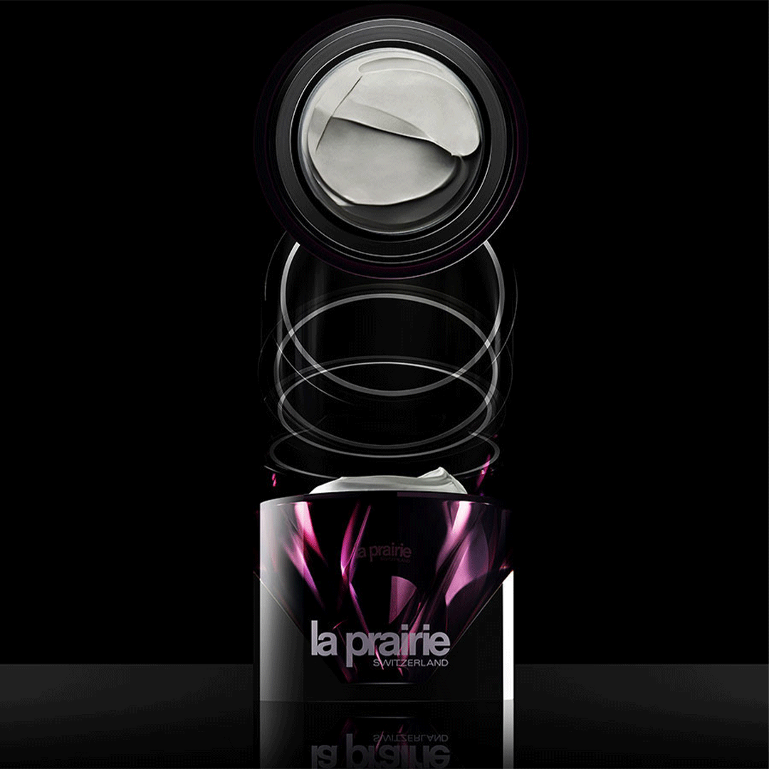 Sevil_Parfumeri's tweet image. La Prairie Platinum Rare Haute-Rejuvenation Elixir Serum ile cildinize platin gibi bir yeniden canlanma sunun! İleri düzey bakımın lüksü ve etkisiyle cildinizdeki güzellik parıltısını yeniden keşfedin. ✨🌿 
#LaPrairie #SadeceSevilde
#SevilGüzelliğinDünyası
