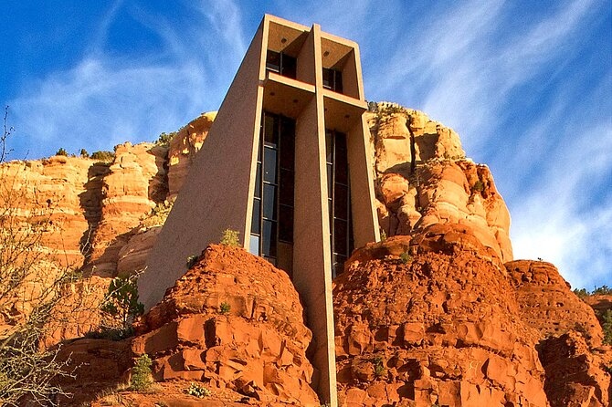 KitsVacation's tweet photo. Unlock the secrets of sheer natural beauty in Sedona, where paradise comes alive in every sunset, every canyon, and every breathtaking hike.
.
https://t.co/0A3lowIc7y
.
.
#sedona #arizona #sedonaarizona #hiking #nature #redrocks #az #travel https://t.co/3RMJ8iDIKJ