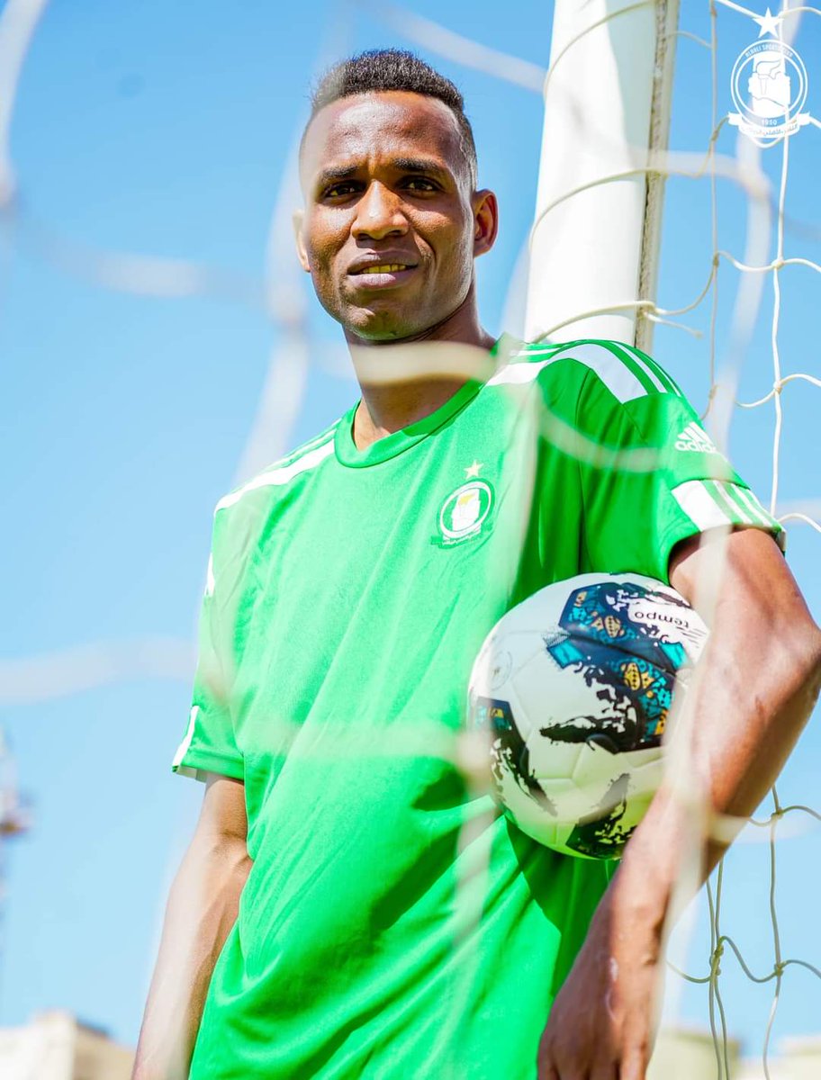 الهـادي عمـارة⚡️ أهـلاوي 🇳🇬

#WeAreAlahliSC🟢⚪️