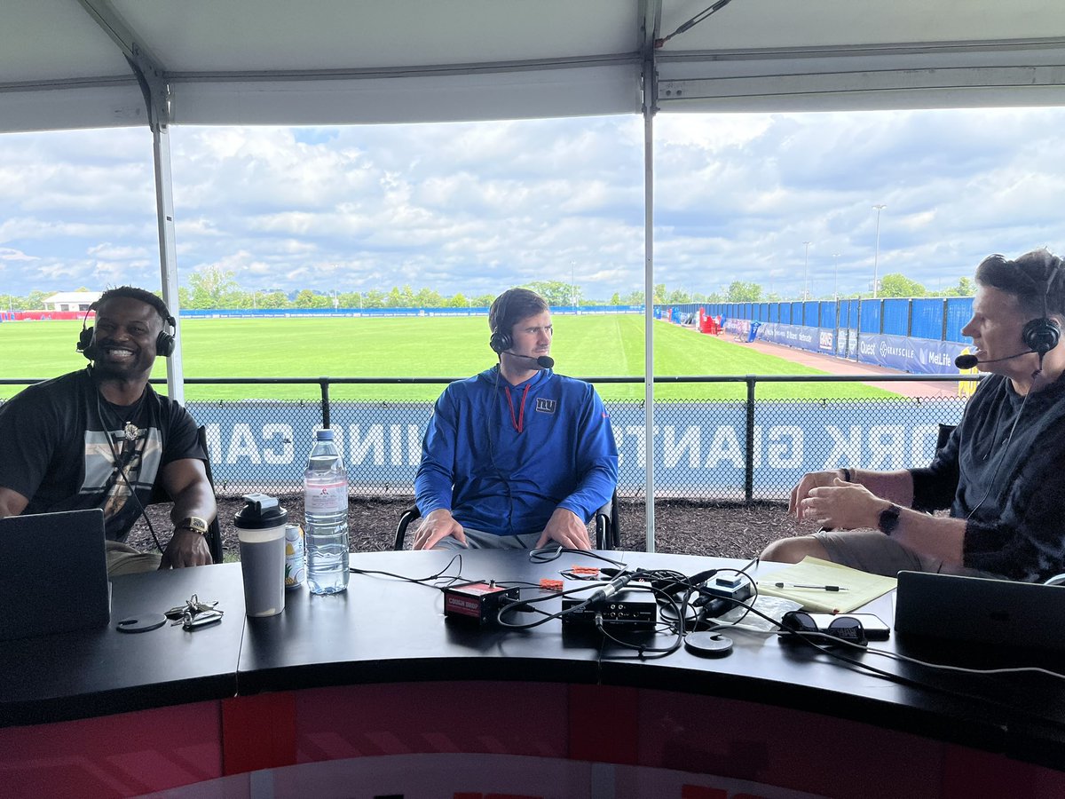 880AM ESPN New York (@880espnnewyork) on Twitter photo LIVE from Giants Training Camp!
@BartAndHahn with New York Giants Quarterback, <a href="/Daniel_Jones10/">Daniel Jones</a>!
(<a href="/BartScott57/">Bart Scott #CantWait π</a> = π)
LISTEN HERE: v7player.wostreaming.net/9456, on 98.7FM or on the ESPN NY App!
DOWNLOAD THE APP HERE: apple.co/3LvGIhx and bit.ly/NYAppGoogle LIVE from Giants Training Camp!
@BartAndHahn with New York Giants Quarterback, <a href="/Daniel_Jones10/">Daniel Jones</a>!
(<a href="/BartScott57/">Bart Scott #CantWait π</a> = π)
LISTEN HERE: v7player.wostreaming.net/9456, on 98.7FM or on the ESPN NY App!
DOWNLOAD THE APP HERE: apple.co/3LvGIhx and bit.ly/NYAppGoogle