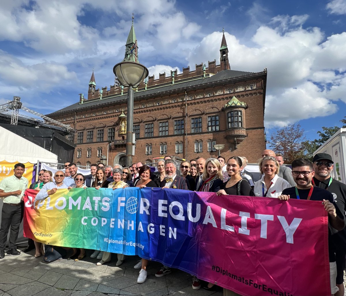 Steve Taylor (He/Him) (@danophile) on Twitter photo Thanks to the Ambassadors and Diplomats from 🇮🇪 🇸🇪🇫🇮🇱🇻🇱🇹🇪🇪🇬🇧🇺🇸🇮🇱🇨🇦🇧🇷🇳🇱🇧🇪🇦🇺🇷🇴🇸🇮🇹🇭🇫🇷🇨🇭🇨🇾🇦🇹🇮🇹 and 🇵🇹 who have #ComeTogether for the launch of #DiplomatsForEquality Copenhagen chapter! Looking forward to seeing them in the <a href="/CopenhagenPride/">Copenhagen Pride</a> Parade on Saturday. Thanks to the Ambassadors and Diplomats from 🇮🇪 🇸🇪🇫🇮🇱🇻🇱🇹🇪🇪🇬🇧🇺🇸🇮🇱🇨🇦🇧🇷🇳🇱🇧🇪🇦🇺🇷🇴🇸🇮🇹🇭🇫🇷🇨🇭🇨🇾🇦🇹🇮🇹 and 🇵🇹 who have #ComeTogether for the launch of #DiplomatsForEquality Copenhagen chapter! Looking forward to seeing them in the <a href="/CopenhagenPride/">Copenhagen Pride</a> Parade on Saturday.