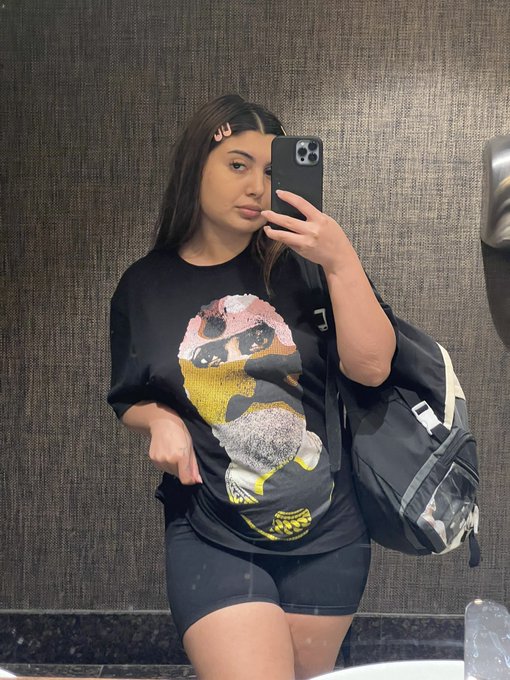 La ce film sa merg si cine se ofera? https://t.co/iRt9t32Z1u