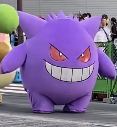 There was a Gengar mascot at the Pokémon Parade!
