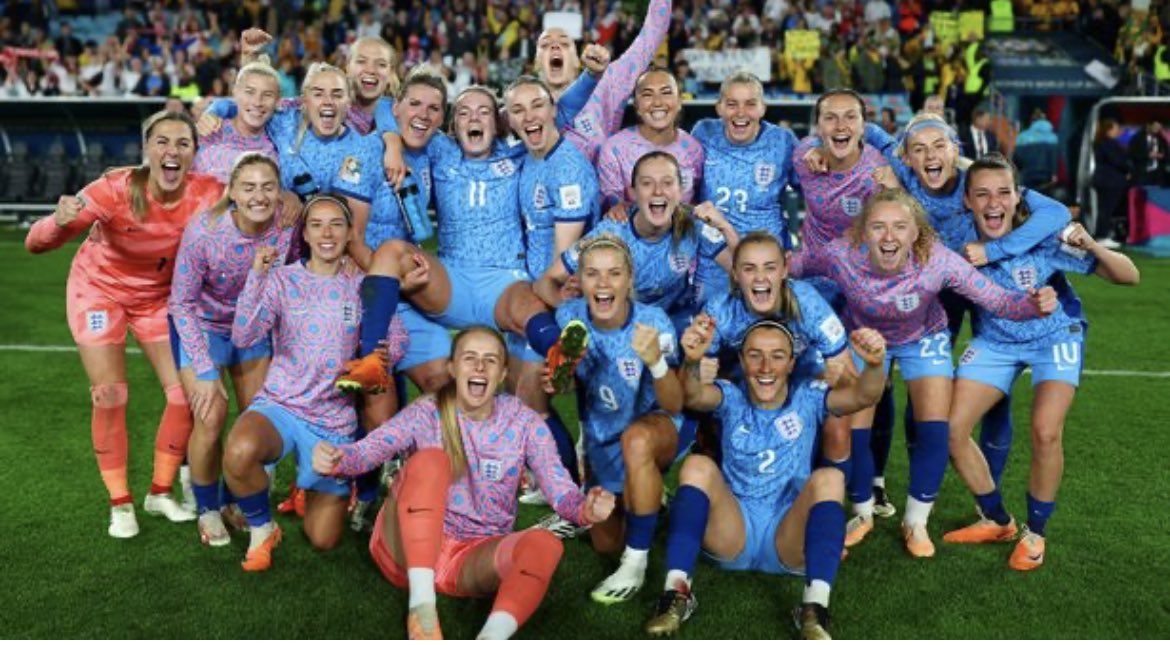 The Lionesses roared into the last four and now there are two…..💪🏻👌🏻👍🏻

Join us on Sunday at the Club to witness a momental achievement 🦁⚽️🏴󠁧󠁢󠁥󠁮󠁧󠁿⚪️🔴

Congratulations England Ladies!!

#worldcupfinal #lionesses #englandladies #callmealioness
