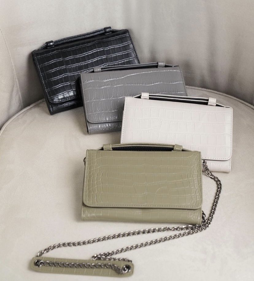 thankyoufor4708's tweet photo. ❗️ส่งต่อ 450฿ ค่า❗️ (ซื้อมา850฿)❗️
กระเป๋าแบรน Bester brand รุ่น Purse 
Dmขอดูเพิ่มเติมก่อนได้ค่า🙇🏻‍♀️
พร้อมโอนลดได้ค่ะ
#ส่งต่อกระเป๋า #ส่งต่อเสื้อผ้า #เสื้อผ้ามือ2 
#besterbrand #besterbag #ส่งต่อกระเป๋ามือ2 #กระเป๋าแบรนด์ไอจี #ส่งต่อกระเป๋ามือสอง #ส่งต่อกระเป๋า #ส่งต่อbesterbrand https://t.co/K75k6s50Yu