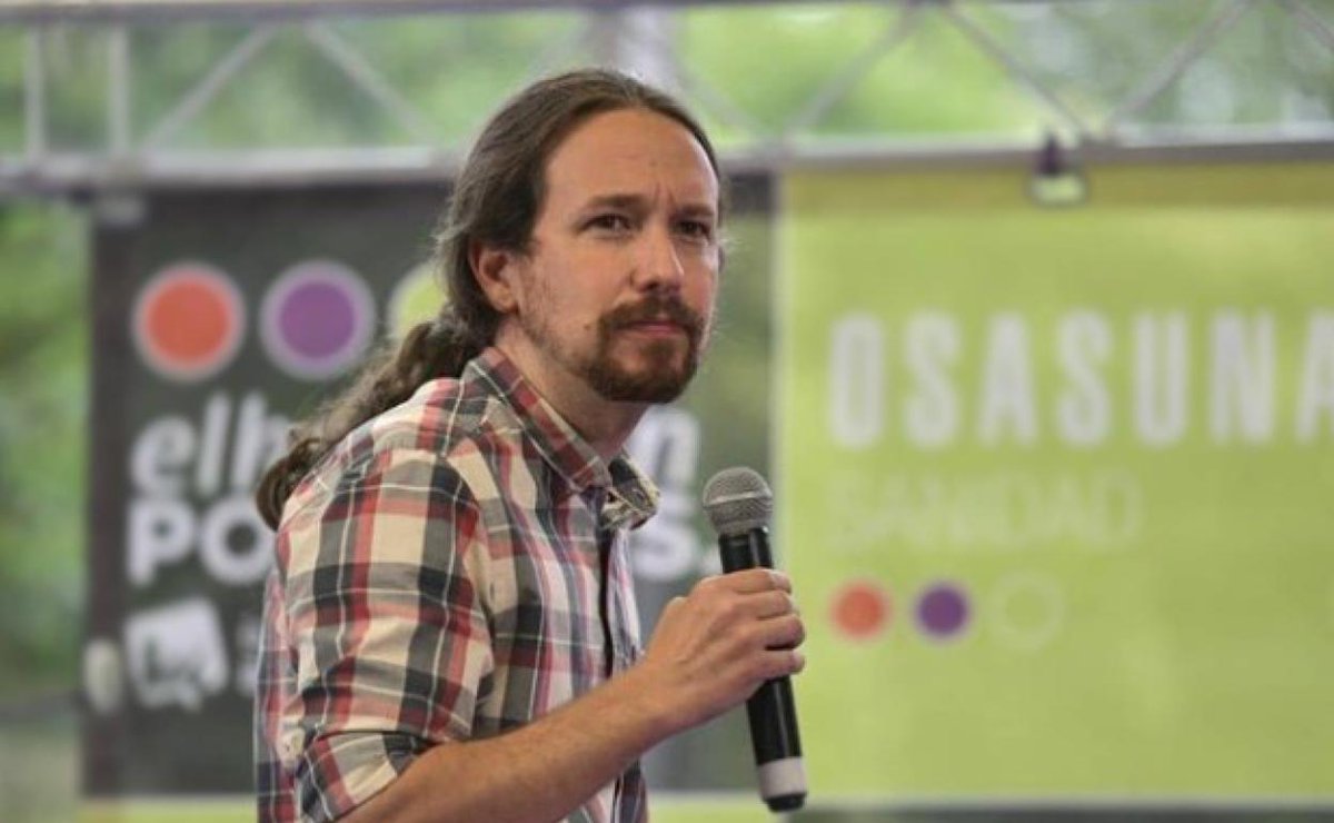 PABLO IGLESIAS, UN POLÍTICO SUTIL E INTENSO

La prensa de derechas organizó un acoso infame contra Pablo Iglesias por adquirir un chalet en Galapagar. Como señaló Luis María Anson, la vivienda no es un casopolón, sino una chalecito de clase media a cuarenta kilómetros de Madrid.