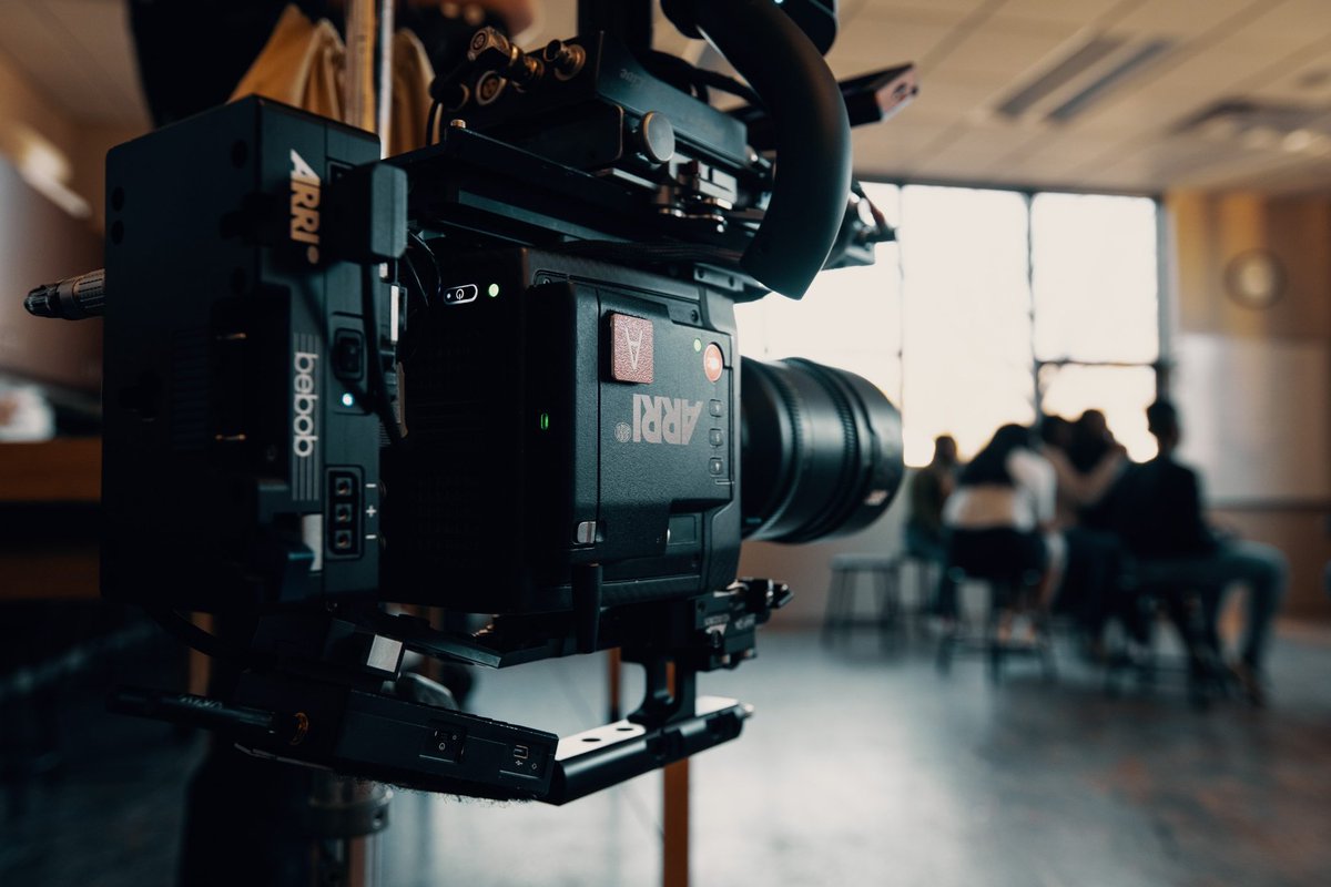 "𝗖𝗶𝗻𝗲𝗺𝗮 𝗶𝘀 𝗮 𝗺𝗮𝘁𝘁𝗲𝗿 𝗼𝗳 𝘄𝗵𝗮𝘁'𝘀 𝗶𝗻 𝘁𝗵𝗲 𝗳𝗿𝗮𝗺𝗲 𝗮𝗻𝗱 𝘄𝗵𝗮𝘁'𝘀 𝗼𝘂𝘁" - 𝗠𝗮𝗿𝘁𝗶𝗻 𝗦𝗰𝗼𝗿𝘀𝗲𝘀𝗲

When it comes to TXL's filming, <a href="/ARRIChannel/">ARRI</a> has been our trusted brand. Using the Mini LF’s incredible sensor size with their Signature Primes