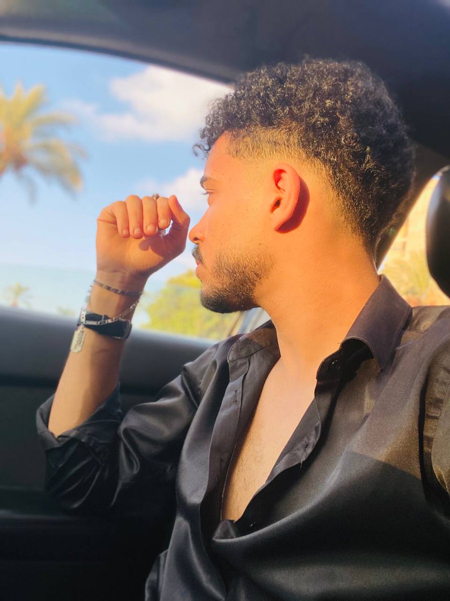 HadyRed31124740's tweet photo. "وَكَانَ فَضْلُ اللَّهِ عَلَيْكَ عَظِيمًا " ♥️✨
𝑶𝒇𝒇𝒊𝒄𝒊𝒂𝒍𝒍𝒚 𝒈𝒓𝒂𝒅𝒖𝒂𝒕𝒆𝒅 🎓♥️

الحمدلله نجحت بتقدير امتياز وبقيت خريج رسمي♥️🧑‍🎓

#Up_to_the_6months_of_training
#𝐒𝐄𝐍𝐈𝐎𝐑𝟐𝟎𝟐𝟑♥️🎓 https://t.co/DZ4PgMJs9X