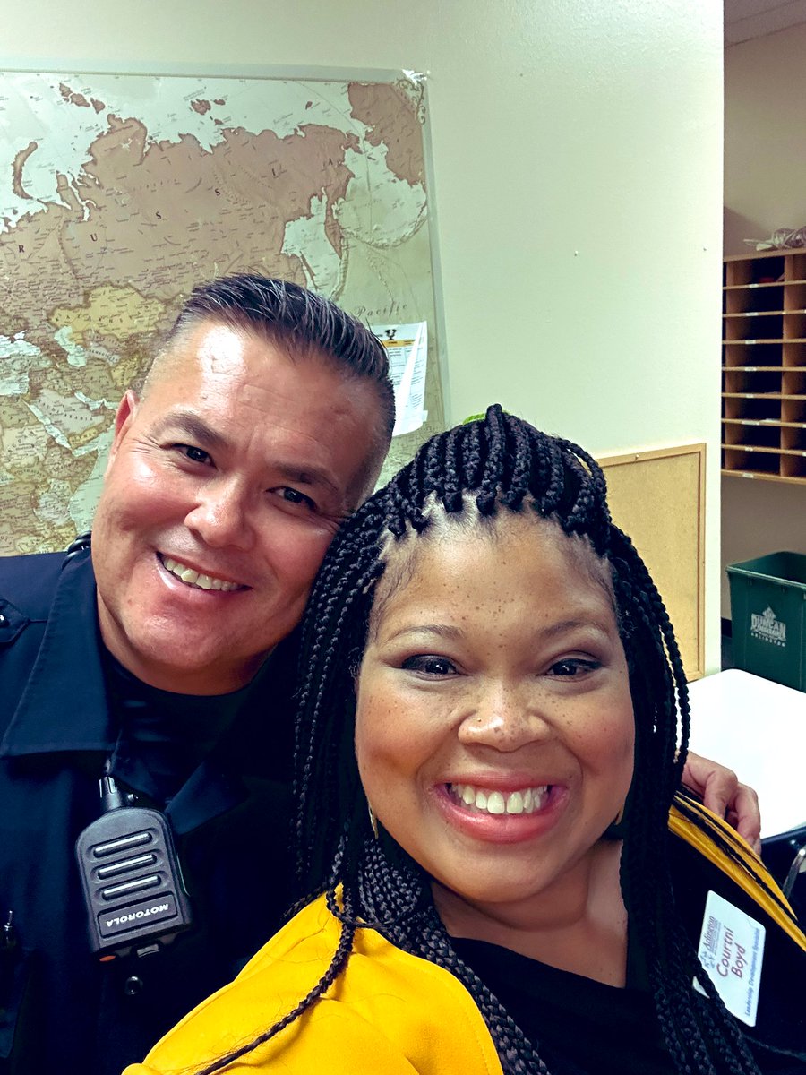 Mrs_BoydTeaches's tweet photo. @YoungJHAISD had a great start to the day! Students filled the halls with smiles eager to get to their classes! What a great beginning to a FANTASTIC year! Go Eagles!!! 🦅🦅 @ShahveerDhalla @MsLongJH @ArlingtonISD @ASPIREAISD #AISDConnect https://t.co/SGc7E6PPHs