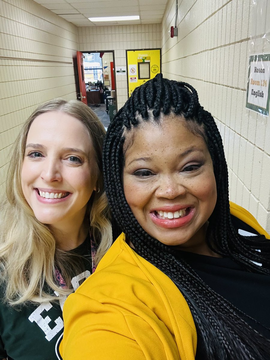 Mrs_BoydTeaches's tweet photo. @YoungJHAISD had a great start to the day! Students filled the halls with smiles eager to get to their classes! What a great beginning to a FANTASTIC year! Go Eagles!!! 🦅🦅 @ShahveerDhalla @MsLongJH @ArlingtonISD @ASPIREAISD #AISDConnect https://t.co/SGc7E6PPHs