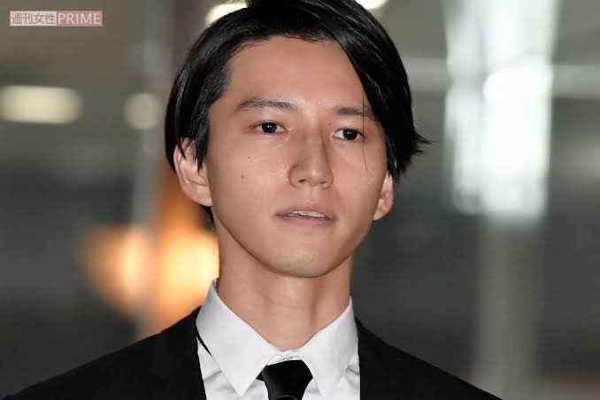 ctob_i's tweet photo. 捕まる田口と出所の田口、本当に美しい https://t.co/G0Az8XxM9L