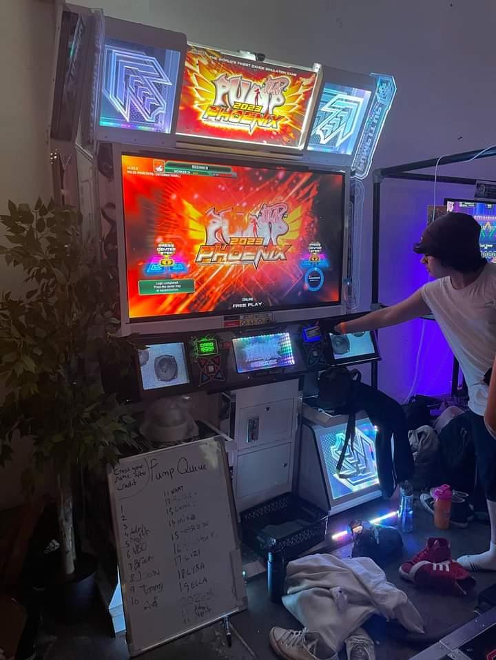 7Ten's tweet photo. Some people may be feeling disappointed after today. However don't forget there are plenty of arcades you can play #TaikoNoTatsujin (&amp; other Japanese games!) in London:

- @LasVegasArcade
- @chief_coffee
- @FreeplayC

Check them out via the tags! https://t.co/P7totDH4RB