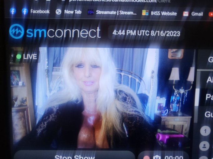 Playing on streamates today hope to see ya all there for some fun.. miss everyone https://t.co/2QNgd