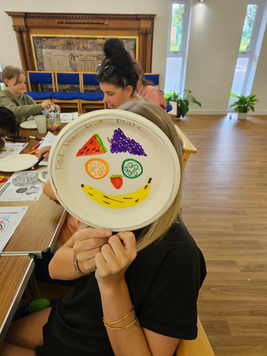 ActveCommunties's tweet image. Playstreets also got creative, making food faces and learning all about nutritional goodness @ForHousing 

@SalfordLeisure  @SalfordCouncil 

#HAF2023 #SalfordSummerOfFun #yourcreativemind