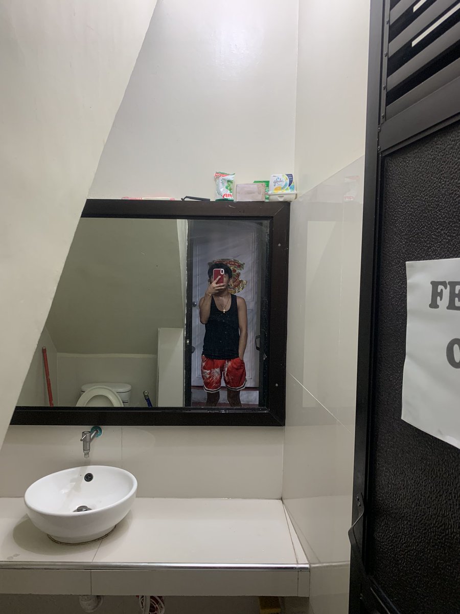 grvalencia17's tweet photo. mirror😶‍🌫️ https://t.co/PM2X3hNbp5