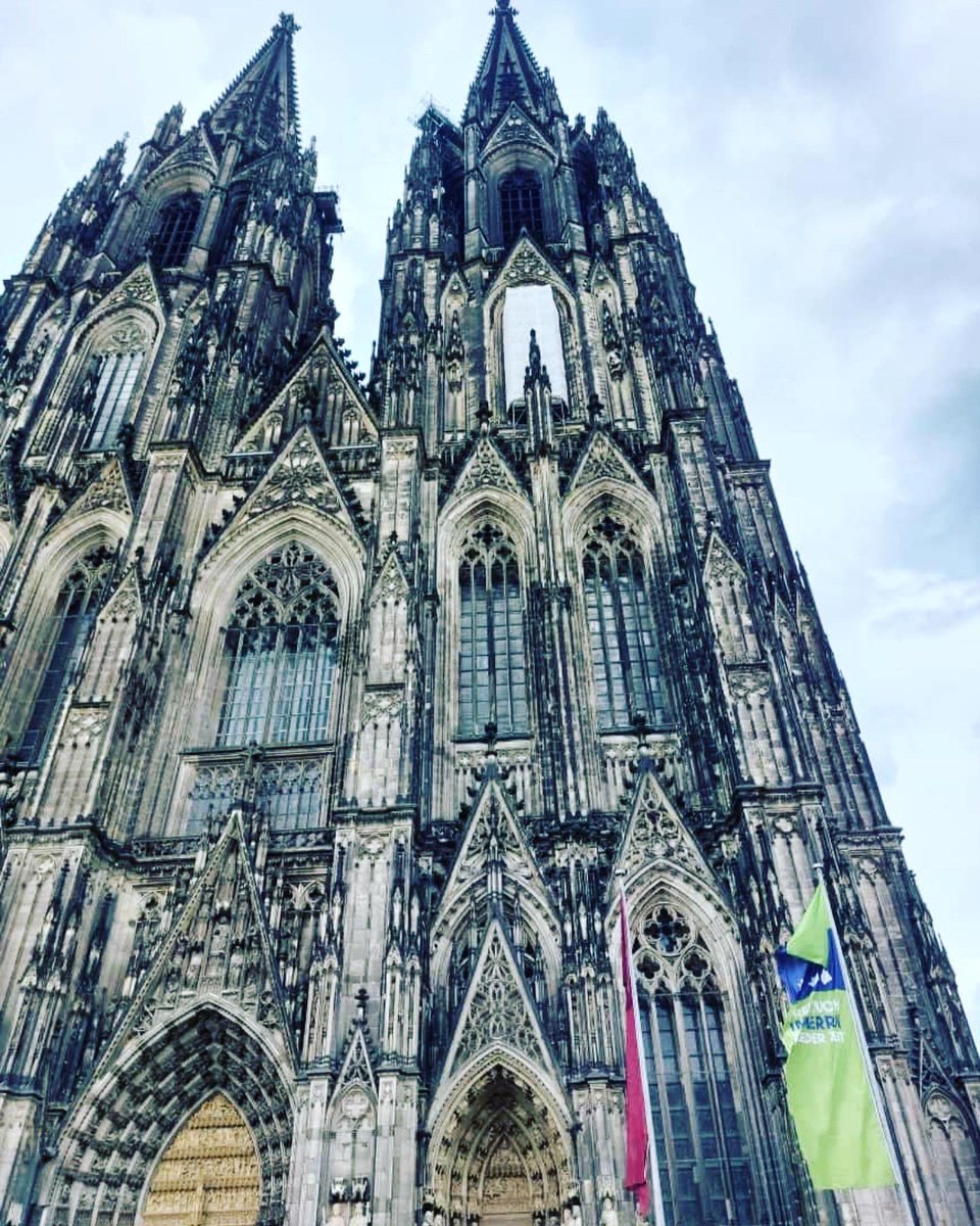 Back in Cologne #k #koeln #ln #cologne #liebedeinestadt #germany #koelnergram #cgn #thisiscologne #nrw #colonia #ig #lle #deutschland #rhein #lnerdom #ko #colognecity #homeiswherethedomis #lnliebe #llefornia #love #photography #visitkoeln #picoftheday #d #kölsch #koelsch