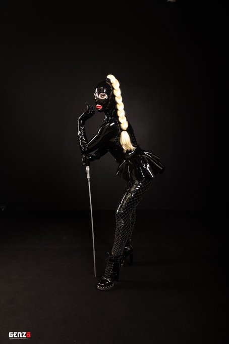 Hi I&rsquo;m irresistible 😉 https://t.co/PlctTYEhxk<a href="/tag/rubberbunch"class="tags"><span>#rubberbunch</span></a>