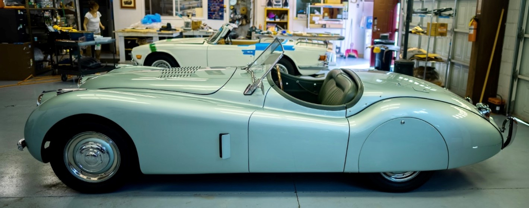 PrancingLeaders's tweet photo. Exhibitor Spotlight: Nancy Andersen's1952 Jaguar XK120 OTC

HERSTORY: The XK120 is my favorite, not only being my favorite color, Sea Frost, custom built by XKs motorsports, the sound, the feel is like going back in time to real sports cars. https://t.co/nBfQerDMju