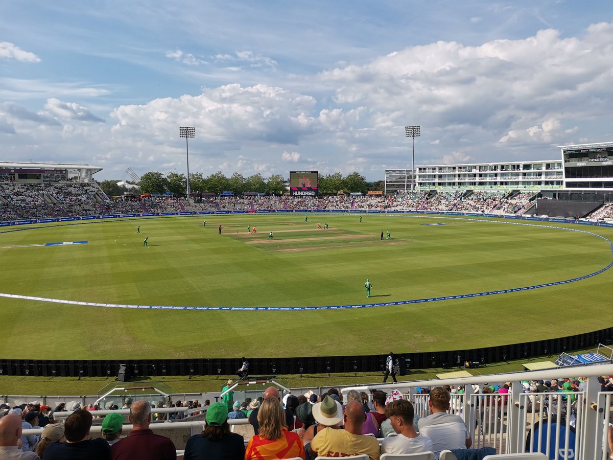 I know the #hundred isn't everyone's cup of tea but this has been a fantastic afternoon so far. Go #southernbrave